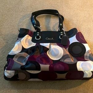 Coach purse NWT,Still has the stuffing as well as extra straps and OG coach bag